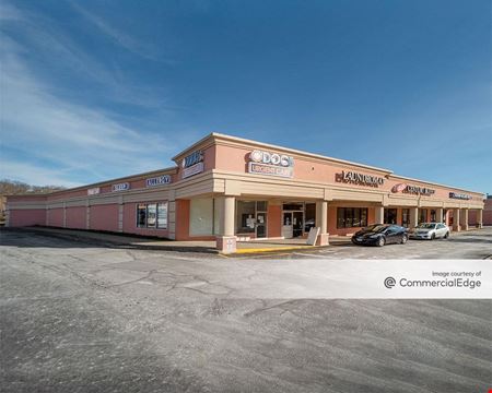A look at North Street Shopping Center commercial space in Danbury