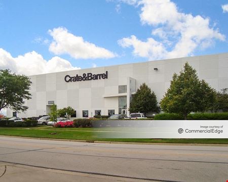 A look at Crate & Barrel BTS commercial space in Naperville