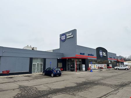 A look at Save A Lot Plaza commercial space in Pontiac