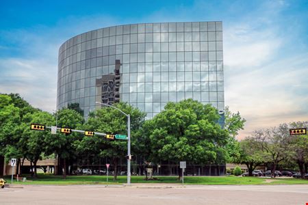 A look at Parkway Tower | For Sale commercial space in Irving