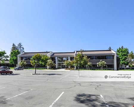 A look at Oak Creek Business Park commercial space in Milpitas