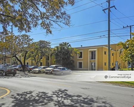 A look at 7600 Red Road Office space for Rent in South Miami