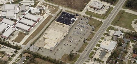 A look at North Shore Plaza Shopping Center commercial space in Slidell