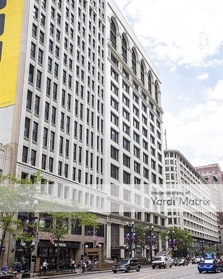 A look at One North State Street Office space for Rent in Chicago