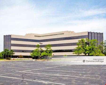A look at Tri-State International Office Center - 25 Tri-State International Office space for Rent in Lincolnshire