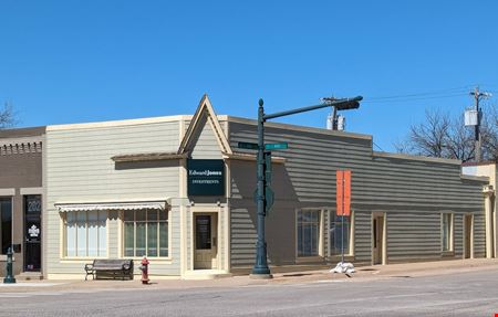 A look at 200 W Main St., Mulvane commercial space in Mulvane