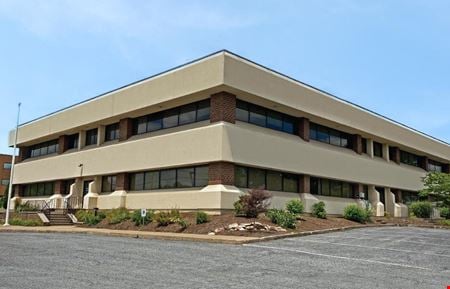A look at 2080 Linglestown Road commercial space in Harrisburg