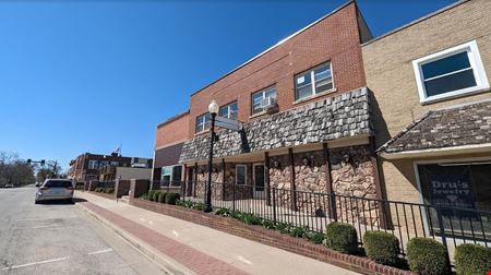 109 N Walnut St - Wakarusa