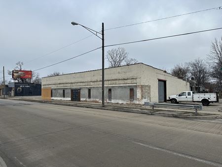 A look at 637 E 8 Mile Rd commercial space in Hazel Park
