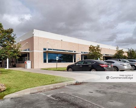 A look at 5800 North Course Drive commercial space in Houston
