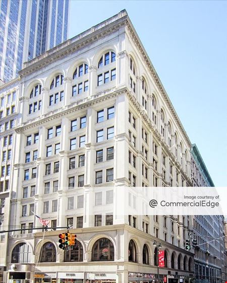 A look at New York Accessories Exchange Building Office space for Rent in New York