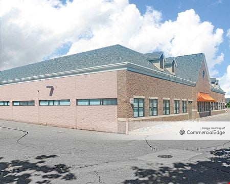 A look at Country Creek Medical Building Office space for Rent in Rochester