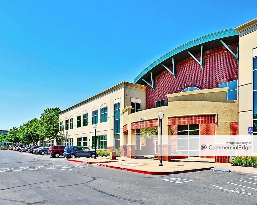 Del Paso Corporate Center 