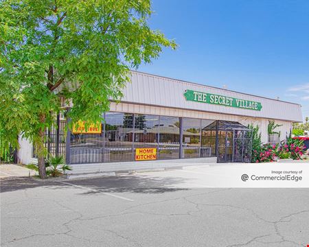 A look at 2601 East Indian School Road Retail space for Rent in Phoenix