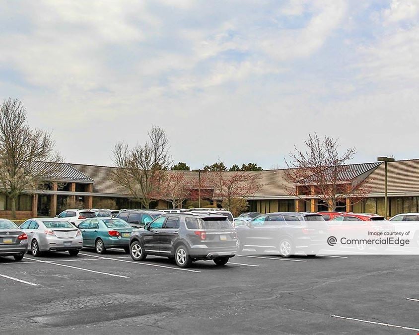 Lehigh Valley Corporate Center - 1655 Valley Center Pkwy