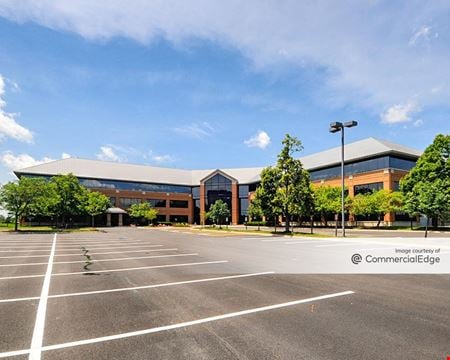 A look at Hamilton Lakes Business Park - 555 Pierce Road Office space for Rent in Itasca