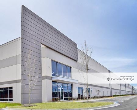A look at Peachtree Industrial Logistic Center commercial space in Buford