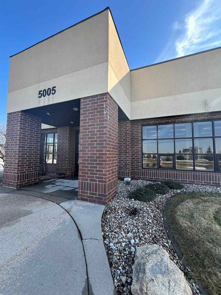 A look at 5005 Bowling St SW Office space for Rent in Cedar Rapids