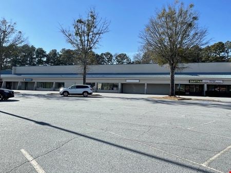 A look at River Oak Plaza commercial space in Lawrenceville