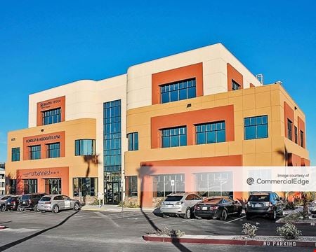 A look at Sunset Hills Plaza commercial space in Las Vegas