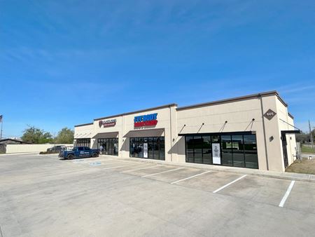 A look at 605 N.W. 27th Street commercial space in Moore
