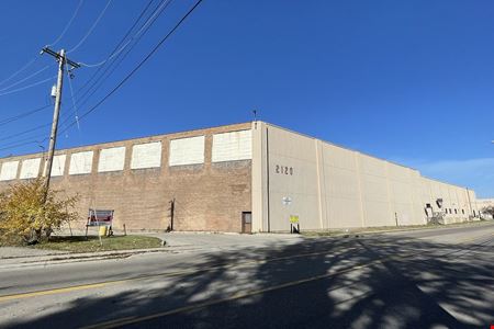 A look at Washington Distribution Center commercial space in Lansing