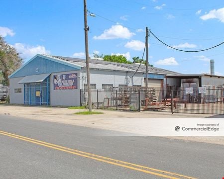 A look at 435 & 439 Industrial Blvd commercial space in Austin