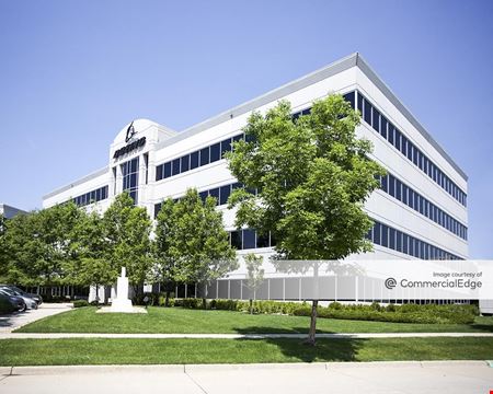 A look at Three Gateway Centre Office space for Rent in Aurora