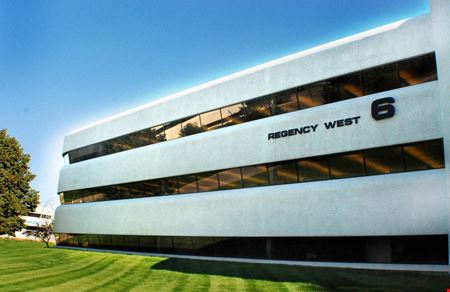 A look at Regency West 6 commercial space in West Des Moines