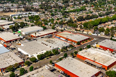 A look at 18031 Susana Road commercial space in Compton