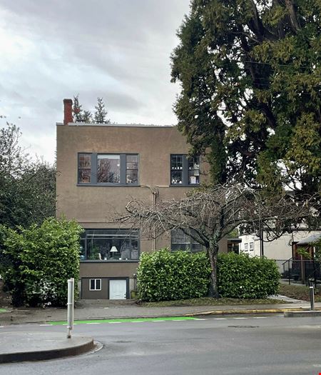 A look at 1485 Fort Street commercial space in Victoria