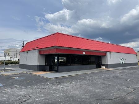 A look at Drive Thru Restaurant (Former Hardee's) commercial space in Pensacola