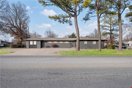A look at 700 W Sunset Ave Industrial space for Rent in Springdale