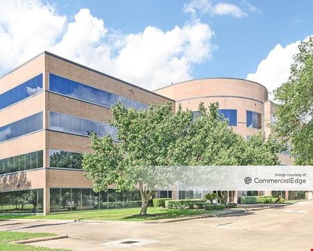 A look at Sugarland Plaza Office space for Rent in Sugar Land