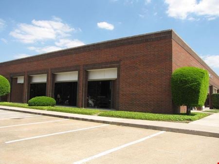 A look at Midway Park North Commercial space for Rent in Addison