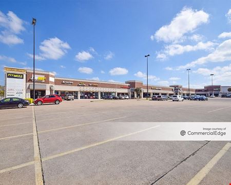 A look at Mills Point Shopping Center Retail space for Rent in Carrollton