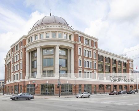 A look at Palladium Office space for Rent in Milwaukee