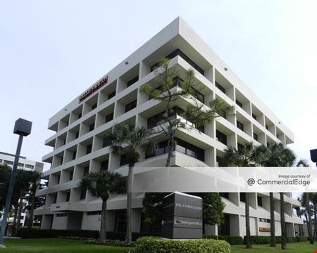 A look at Wells Fargo Center Office space for Rent in Palm Beach Gardens