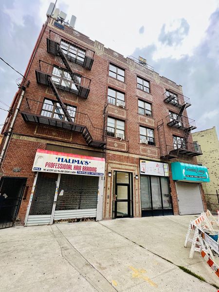A look at 876 E 225th St, Bronx commercial space in Bronx