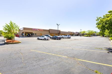 A look at Allen Oaks Shopping Center Commercial space for Rent in Taylor