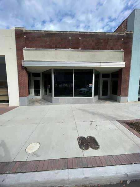 A look at 422 E Capitol commercial space in Jackson