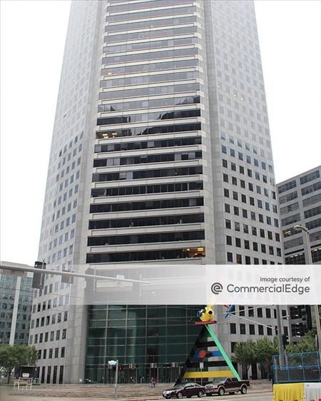 A look at JPMorgan Chase Tower Office space for Rent in Houston