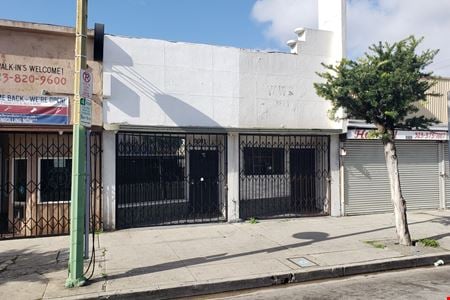 A look at 8911 1/2 S Western Ave commercial space in Los Angeles