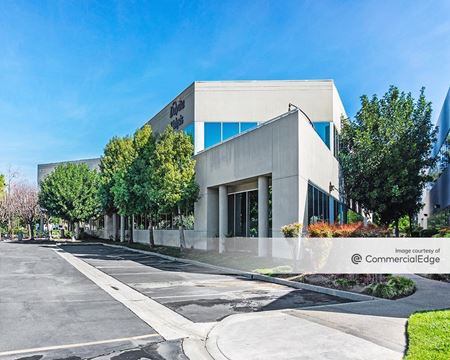 A look at Latham Medical Plaza commercial space in Riverside