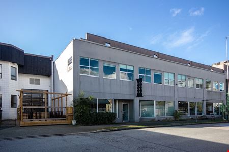 A look at 380 West 8th Avenue commercial space in Vancouver