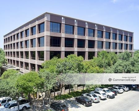 A look at Barton Oaks Plaza I Commercial space for Rent in Austin