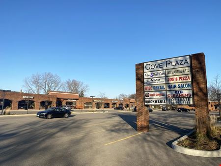 A look at Cove Shopping Plaza Commercial space for Rent in Schaumburg
