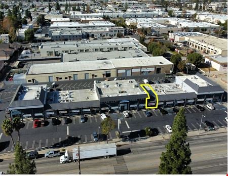 A look at De Soto Plaza Center commercial space in Canoga Park