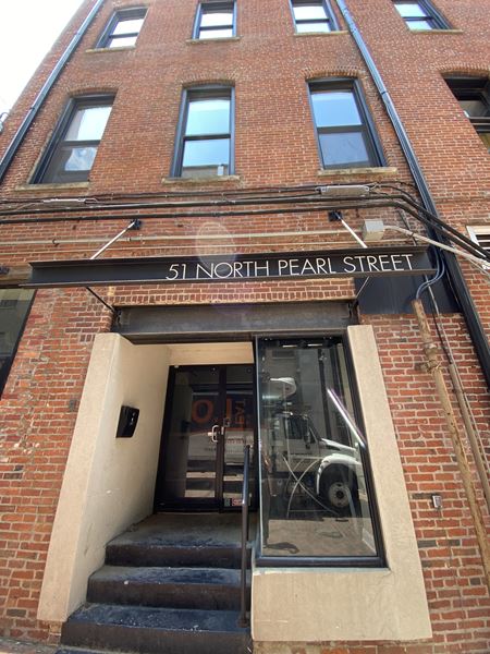 A look at 51 N Pearl St commercial space in Columbus