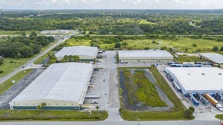 A look at 3020 Reynolds Road commercial space in Lakeland